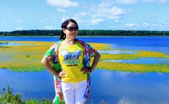 爸爸让我吃他的巧克力棒视频